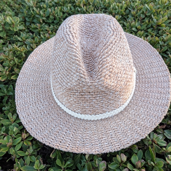 Four Buttons by San Diego Hat Company chenille fedora with some light sparkle - Picture 3 of 15